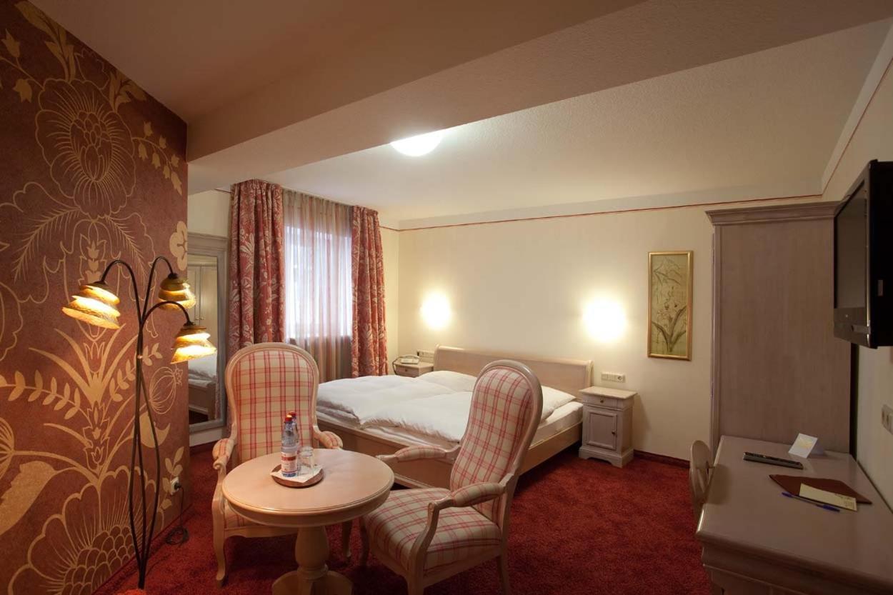 Hotel Karpfen Eberbach  Zewnętrze zdjęcie